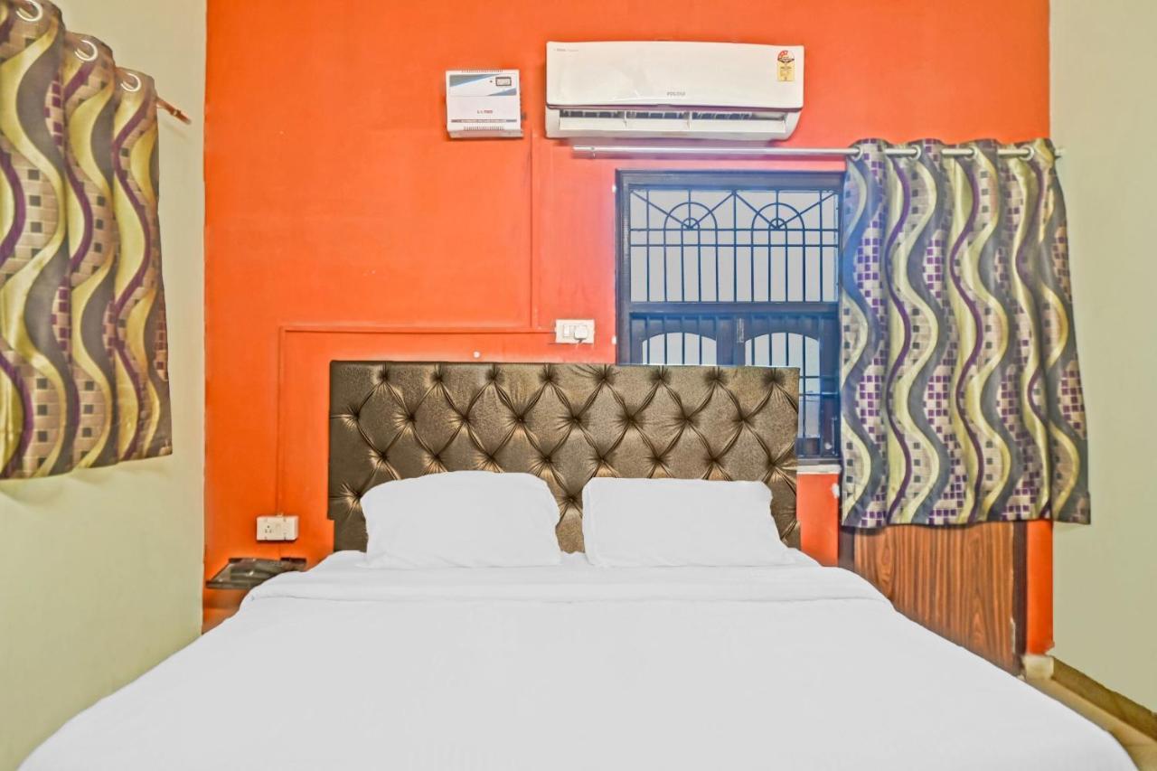 ורנאסי Oyo 7498 Hotel Aparajita מראה חיצוני תמונה